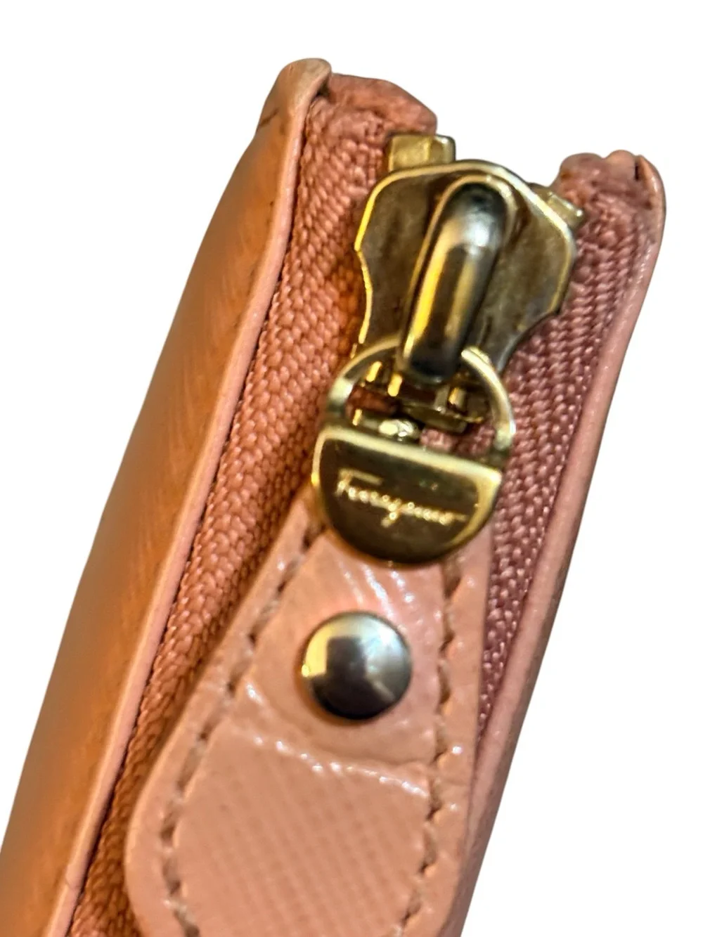 Salvatore Ferragamo Vara Bow Zip Around Continental Long Wallet Pink Saffiano
